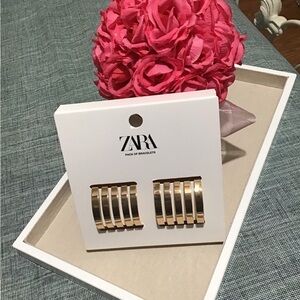 ZARA Cuff 2 pack Bracelets Gold Tone .Very Nice Set .Brand New 🍂🍁🍂🍁🍂🍁🍂🍁